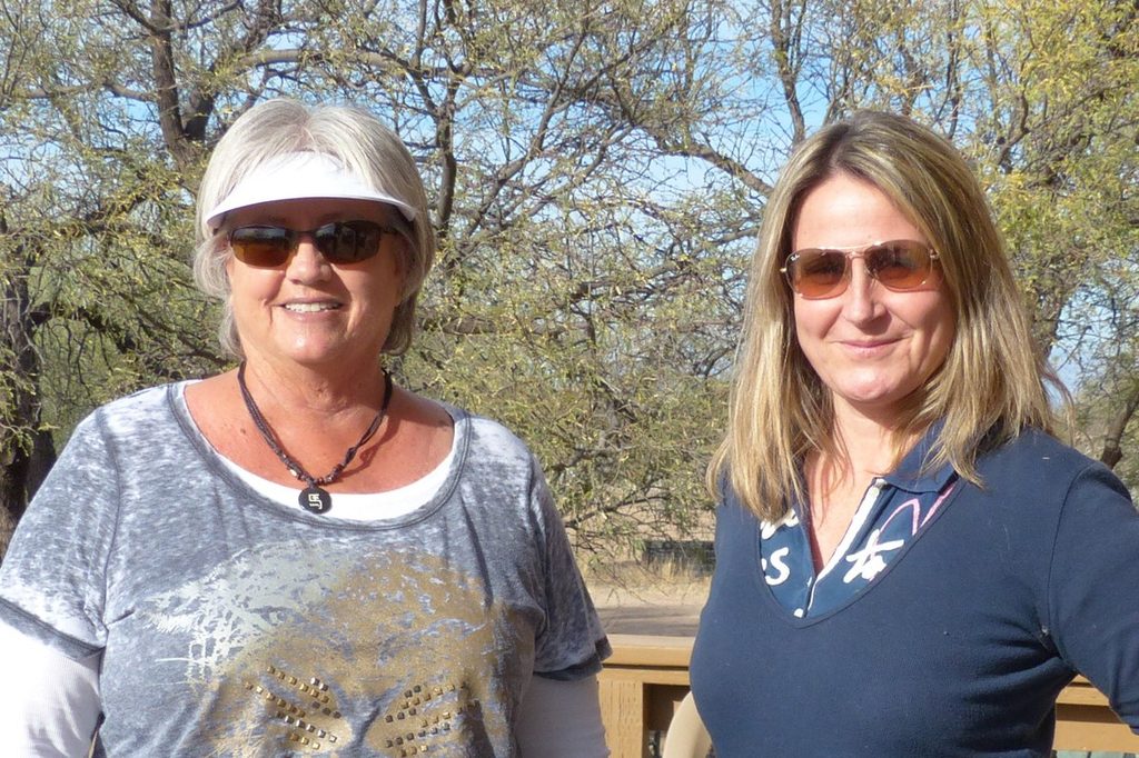 Carol Roush et Carole Thomas, au ranch de Linda Kohanov, aux États-Unis